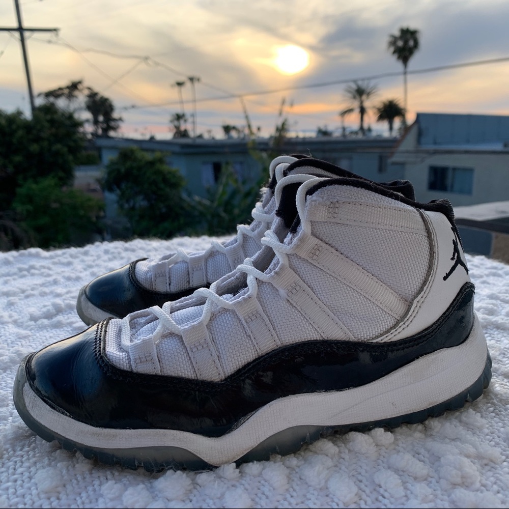 Air Jordan Concord 11 small kids - Picture 2 of 5